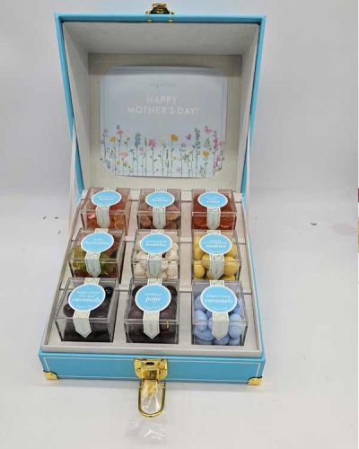 <p>Treat them to a gorgeous, wow-worthy gift with the Garden Party Candy Trunk filled with 9 best-selling flavors by Sugarfina. Complete with a special-edition insert card, this keepsake blooms with elegance. Gift Arrives in clear cello with a decorative bow. </p>